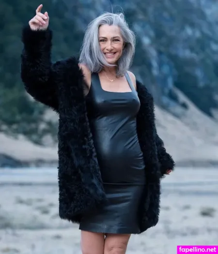 Luisa Silver OnlyFans Thumbnail #PgDVr8CAkK