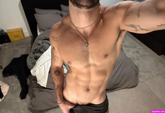 Luiscapecchi 2 OnlyFans Thumbnail #8iMGZ9fC82