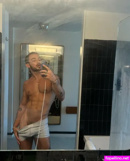 Luiscapecchi 2 OnlyFans Thumbnail #clGYyzYRp2