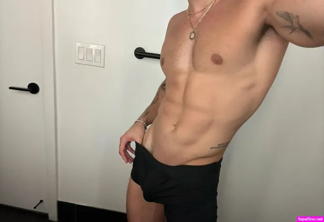 Luiscapecchi 2 OnlyFans Thumbnail #ljMR7sMnpV