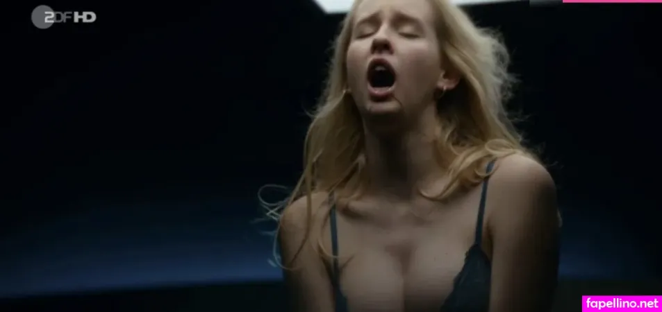 Luise Emilie Tschersich OnlyFans Thumbnail #nxW04KpHNt