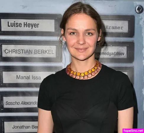 Luise Heyer OnlyFans Thumbnail #Cr7uZgLU3x