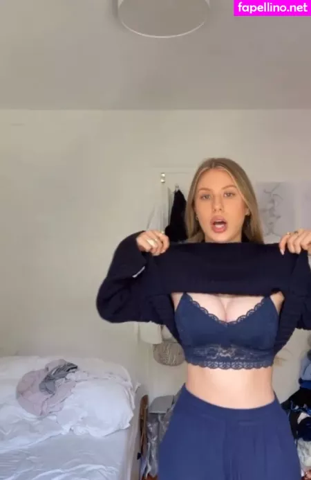 Luise Jenisch OnlyFans Thumbnail #5qMrIwfIXW