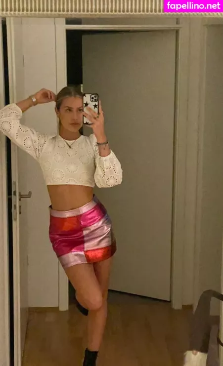 Luise Jenisch OnlyFans Thumbnail #yPxLV46i2b