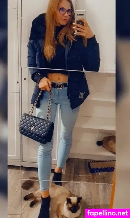 Luise R OnlyFans Thumbnail #hcXJH0EeM4