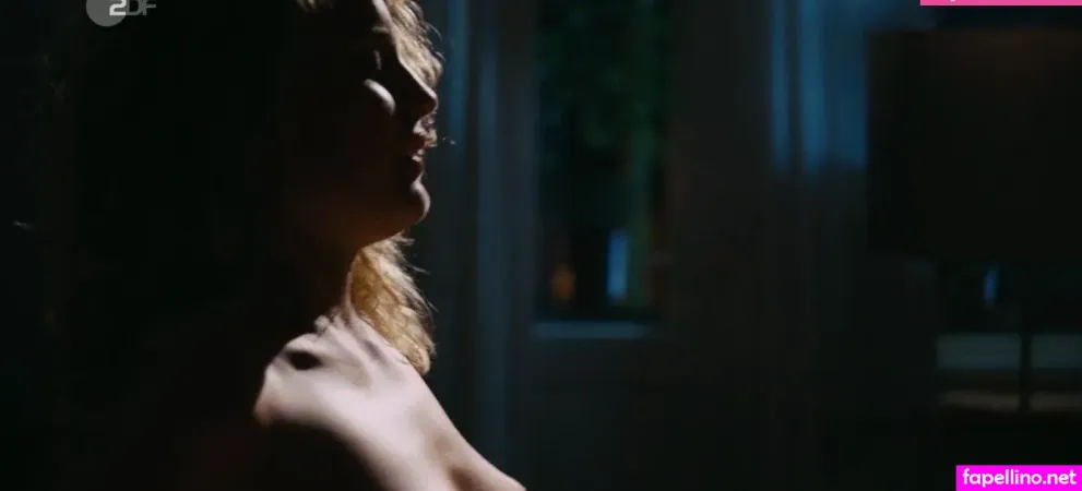 Luise Von Finckh OnlyFans Thumbnail #pZUnUIDxT2