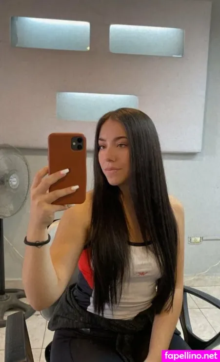 Luisinav OnlyFans Thumbnail #0O92LXNarE