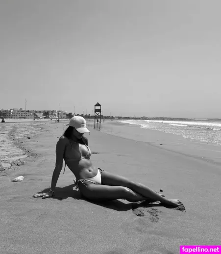 Luisinha Oliveira OnlyFans Thumbnail #lodxWlzeo8