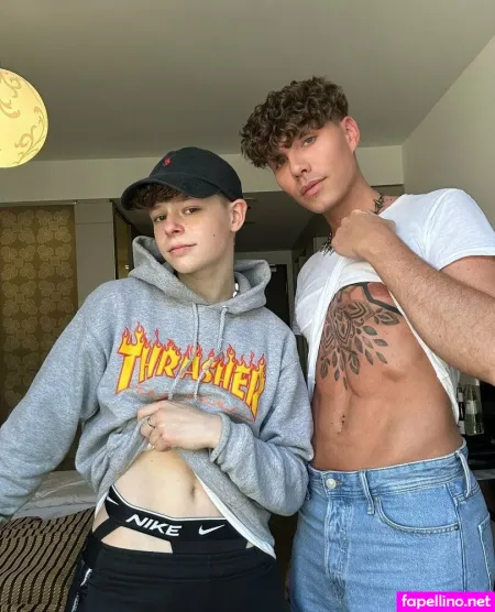 Luistwinkyy OnlyFans Thumbnail #ZjEHbFRWCg