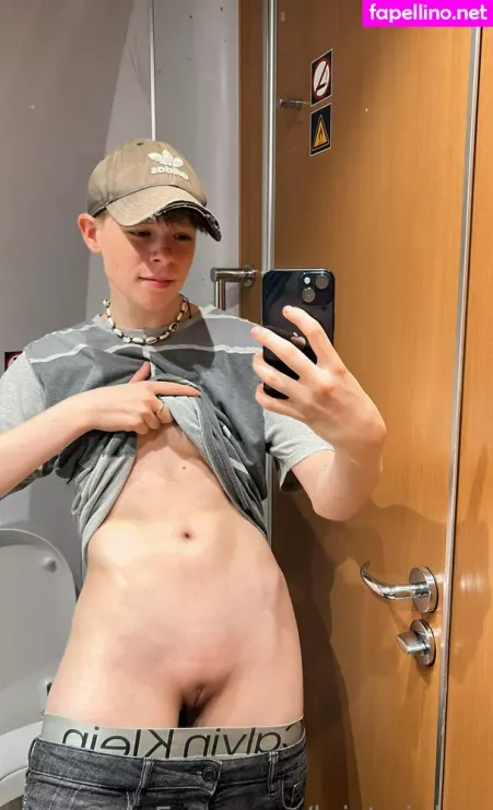 Luisxwaveeee OnlyFans Thumbnail #mRoiH2mBeK