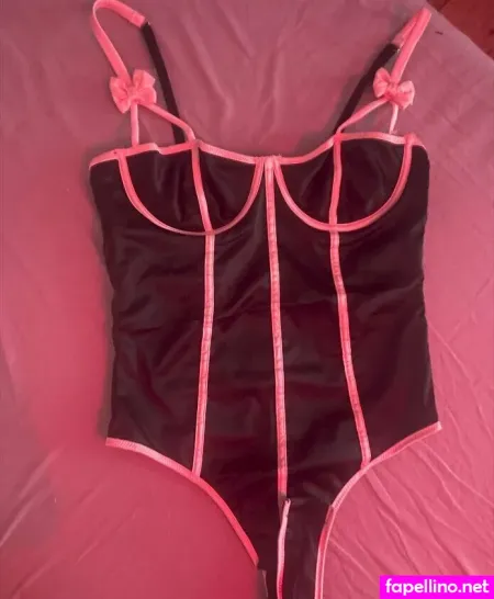 Lulakoten OnlyFans Thumbnail #0joUFH2CgE