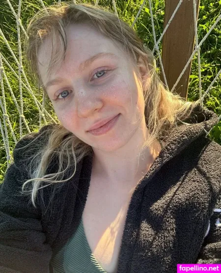 Lulove OnlyFans Thumbnail #TtLIHyFYK4