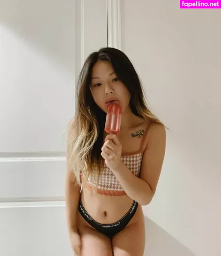Lulu Chu OnlyFans Thumbnail #y8wUcge6f4