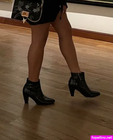 Lulufeet9115 OnlyFans Thumbnail #jRkwlaDsuB