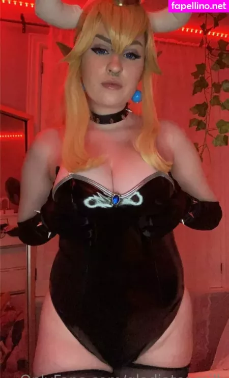 Lulunalax OnlyFans Thumbnail #K0oxOSqObN