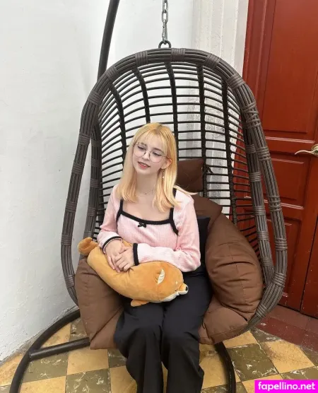 Luly1980s OnlyFans Thumbnail #6JekU0dvZB