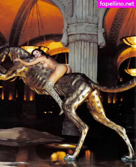 Luma De Oliveira OnlyFans Thumbnail #daGUotx70U