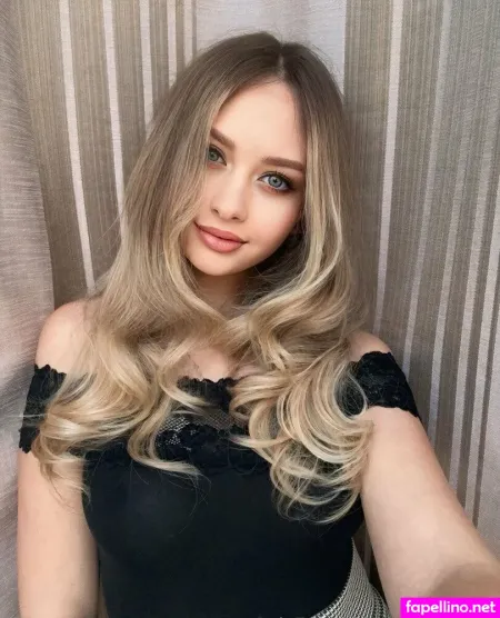 Lumenellery OnlyFans Thumbnail #VhRo4S0TC2