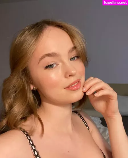 Lumoore OnlyFans Thumbnail #ZVzSCmvB4w