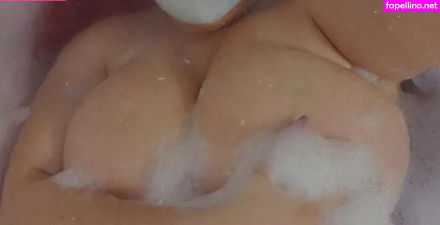 Luna 2me OnlyFans Thumbnail #4FruofOFEG