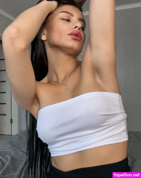 Luna Belle 2002 OnlyFans Thumbnail #ISPKB3bhyW