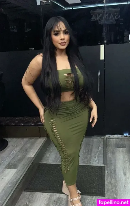 Luna Cruz OnlyFans Thumbnail #o5Q7rxKdUm