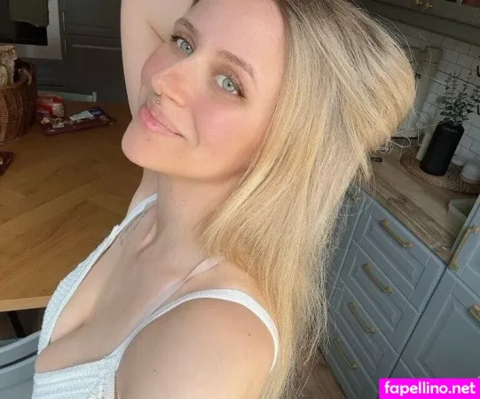 Luna Cutee OnlyFans Thumbnail #T5BFNEBU0V