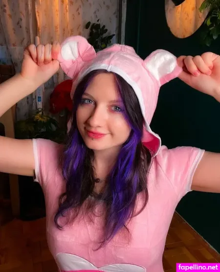 Luna Fern OnlyFans Thumbnail #18cJmFiFol
