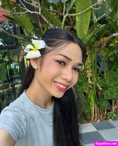 Luna Hakuna OnlyFans Thumbnail #Xu7nnxGF78