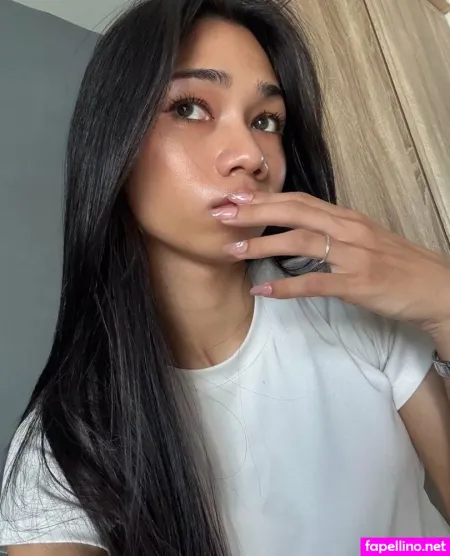 Luna Hakuna OnlyFans Thumbnail #du42VZxYwh