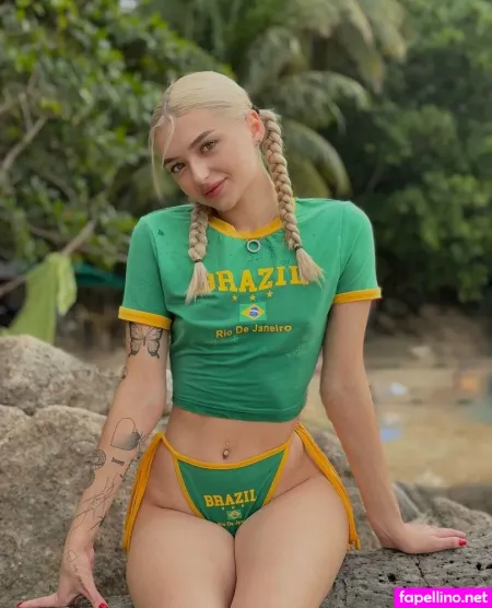 Luna Lavand 2 OnlyFans Thumbnail #wbogPPJmDx