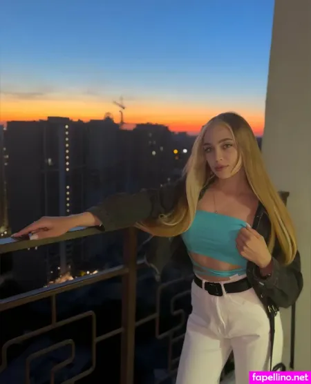 Luna Loom OnlyFans Thumbnail #9JEqGdobri