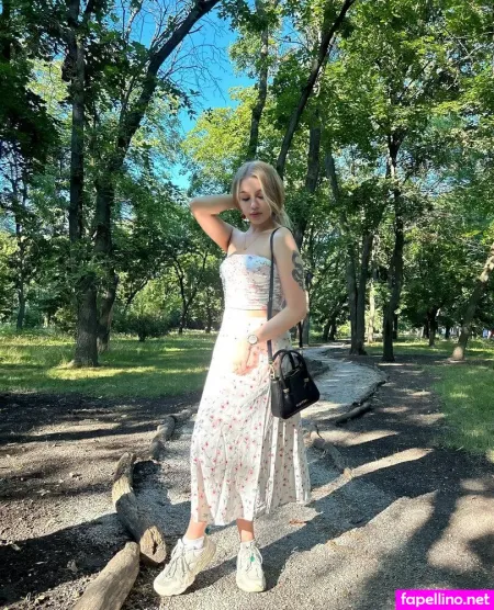 Luna Loom OnlyFans Thumbnail #nbq7d9ebE5