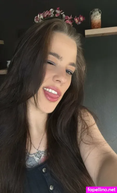 Luna Lovee OnlyFans Thumbnail #pL2LpHYOXs