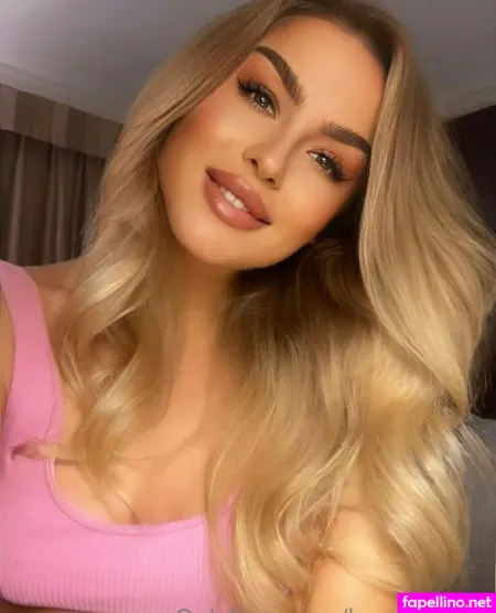 Luna Milano OnlyFans Thumbnail #bxmIVu456l