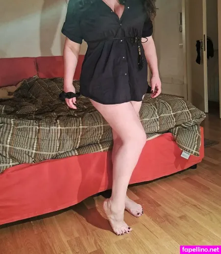Luna Sweetfeet OnlyFans Thumbnail #H1Z3PN87XX
