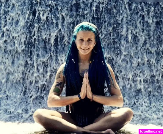 Luna Tinkerbell 2 OnlyFans Thumbnail #LnNcWhyjPO