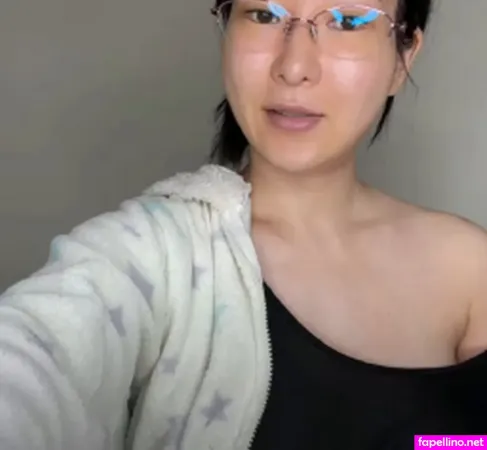 Lunaamemiya 1 OnlyFans Thumbnail #BO53JNxJjP