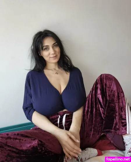 Lunaamor 1 OnlyFans Thumbnail #NqpO8W0gld