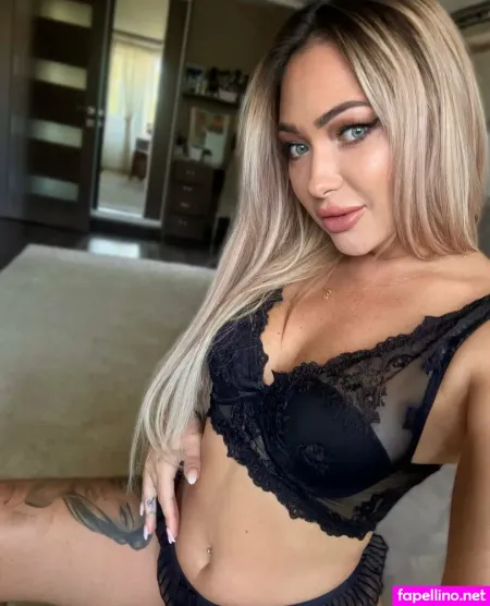 Lunaaura Home OnlyFans Thumbnail #XBu4YDgoJI
