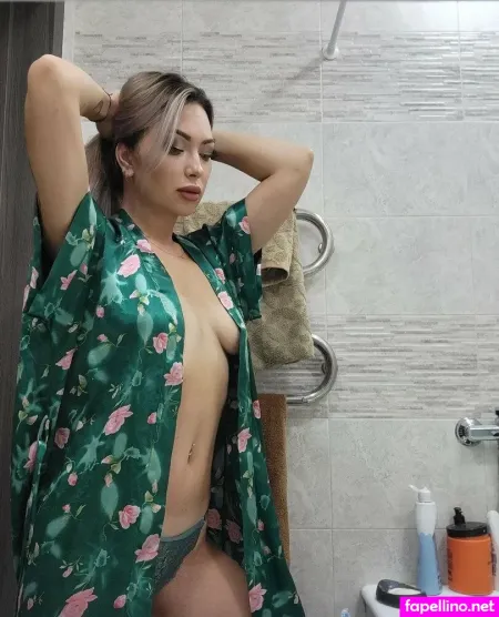 Lunaaura Home OnlyFans Thumbnail #kAX1CEudXE