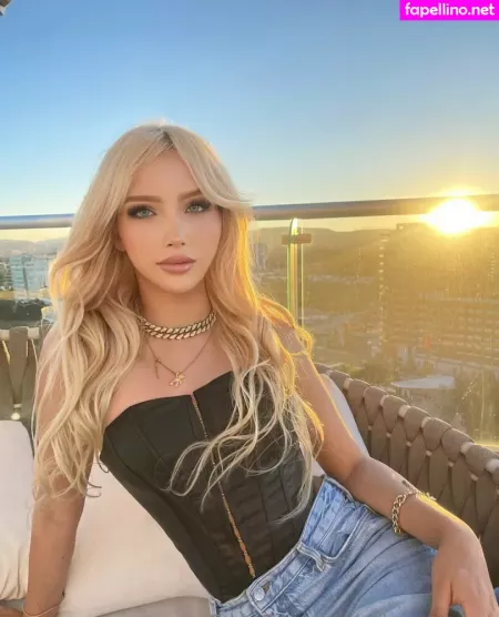 Lunacatss OnlyFans Thumbnail #8Dxpj1R2GE