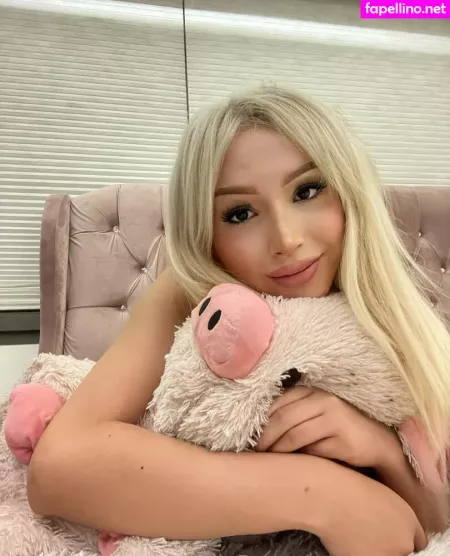 Lunacatss OnlyFans Thumbnail #wcybHUYRC7