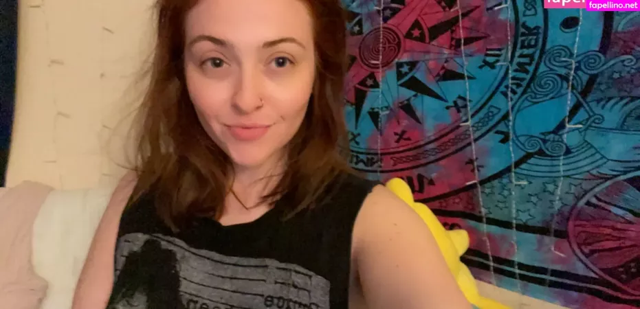 Lunafayefree OnlyFans Thumbnail #d1bT9LdMU9