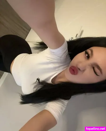 Lunajii OnlyFans Thumbnail #ygwHE97V0N