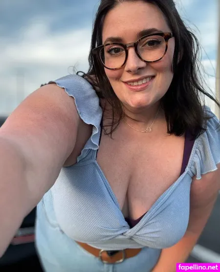 Lunalewistv OnlyFans Thumbnail #4vfWoP6oD5