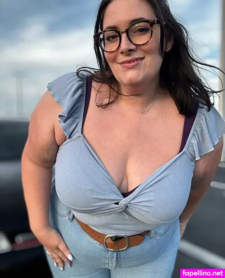 Lunalewistv OnlyFans Thumbnail #D2UvEFxcRS