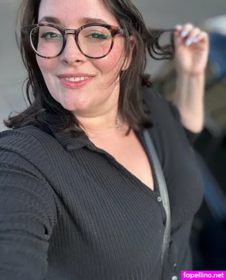 Lunalewistv OnlyFans Thumbnail #if7LyHqdrl