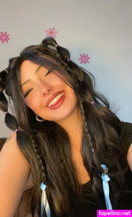 Lunalou444 1 OnlyFans Thumbnail #gBO0WlVoUb