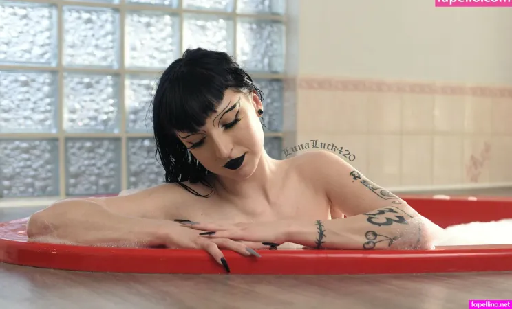 Lunaluck420 OnlyFans Thumbnail #GpGt0vLRJs